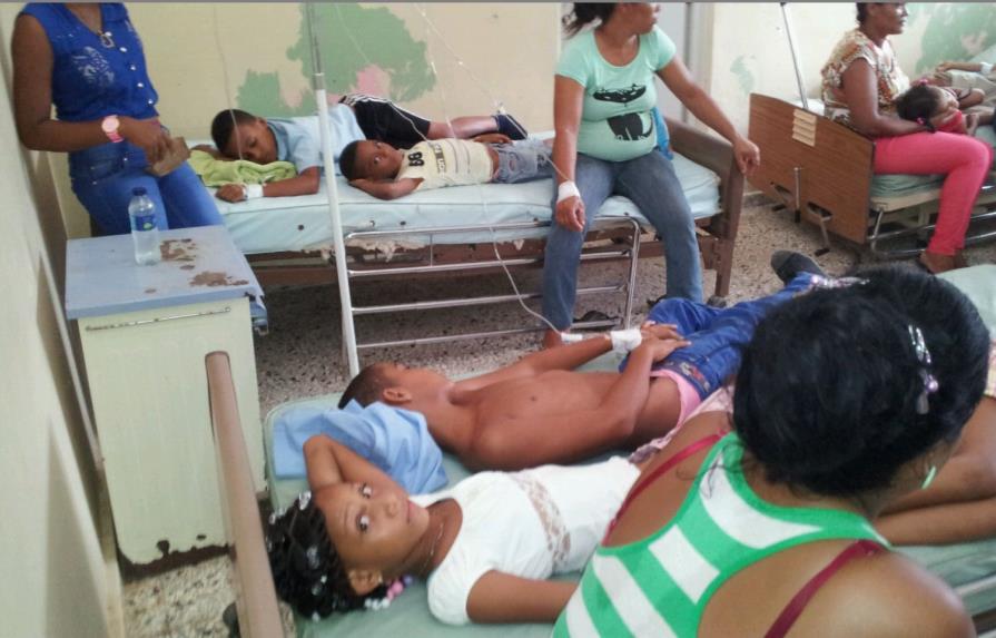 Reportan 105 intoxicados en Puerto Plata tras ingerir almuerzo escolar