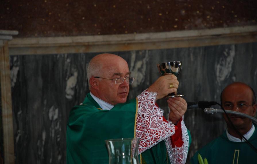 Víctimas de ex nuncio piden a Fiscal del Distrito Nacional gestionar indemnización ante el Vaticano