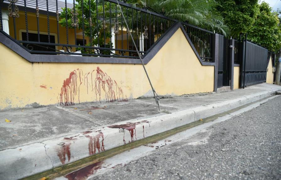 Heridos durante asalto el hijo del presidente PLD en Villa González y dos policías 