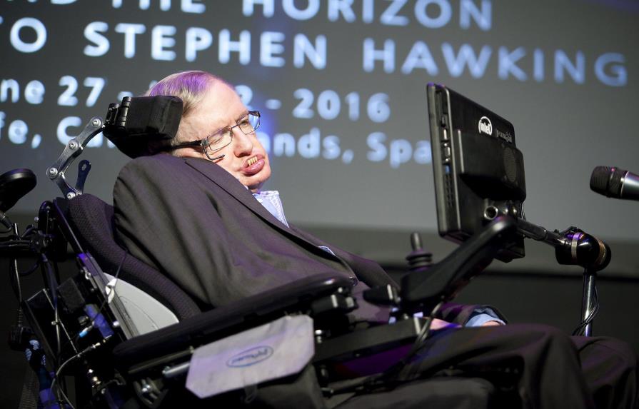 Hawking: No podremos vivir otros mil años sin escapar de la Tierra