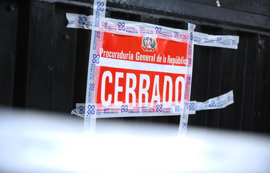Rescatan 32 mujeres que eran explotadas sexualmente en Santiago; cierran club nocturno 