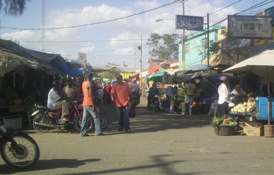 Mercado de San Pedro de Macorís está en un estado deplorable 