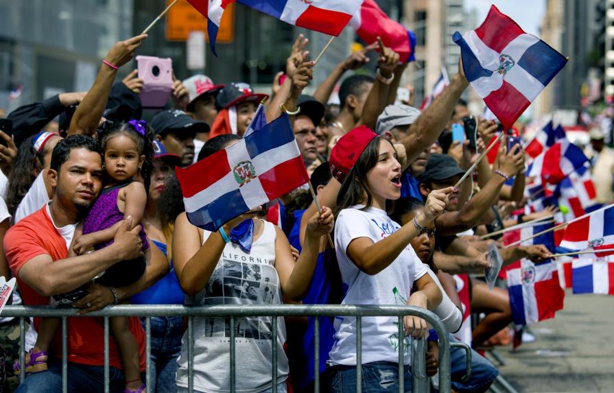 Dominicanos ilegales en Estados Unidos podrían beneficiarse de perdón migratorio 