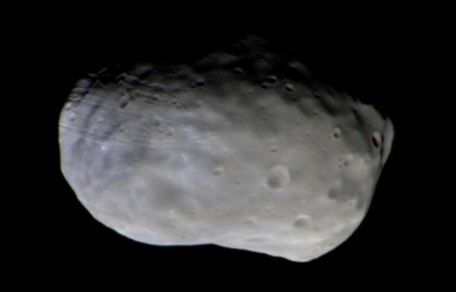 ExoMars pone a prueba su satélite TGO con imágenes de la luna marciana Fobos