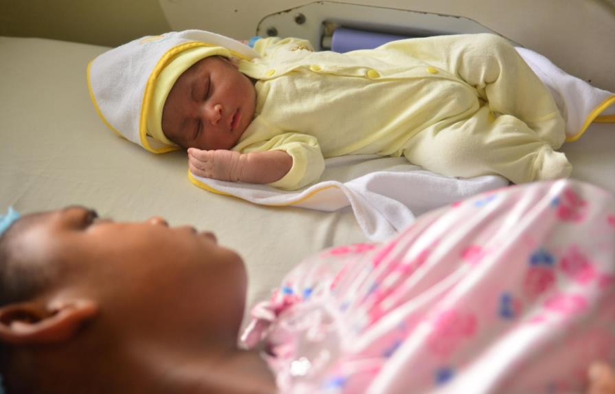 Aumento de licencia por maternidad genera diferencias de criterios