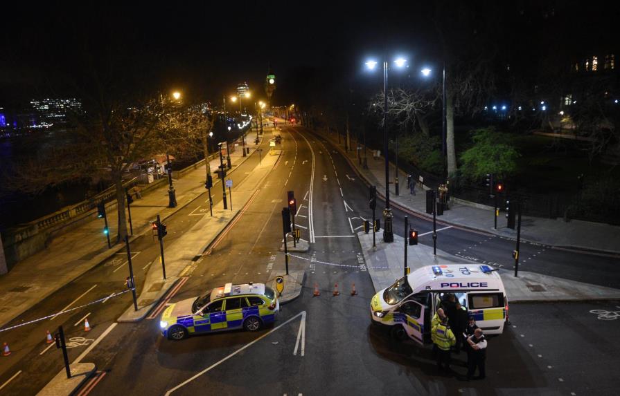Policía eleva a cinco los muertos y 40 los heridos en el atentado de Londres