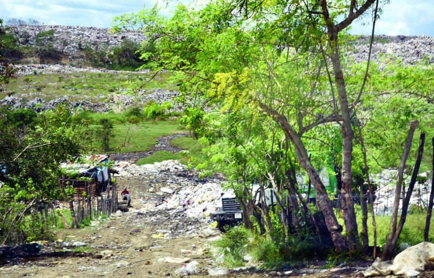 Cúmulo de basura podría provocar brotes de leptospirosis en República Dominicana