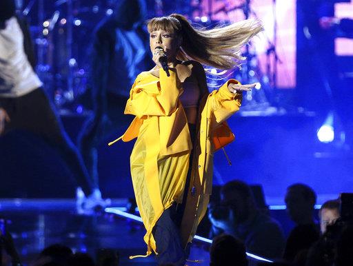 Ariana Grande regresa a EE.UU. tras el atentado en su concierto en Manchester