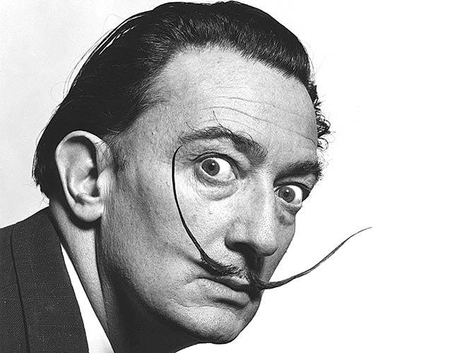 Ordenan exhumar cadáver de pintor español Dalí tras una demanda de paternidad