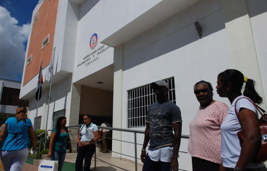 Conflicto Senasa-hospitales autogestión por rebaja en tarifas de procedimientos