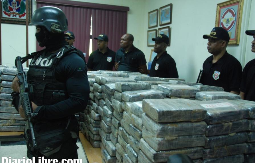Ocupan 1,900 kilos de cocaína a cártel del Norte del Valle