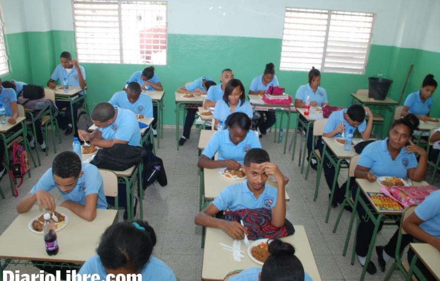 El Ministerio de Educación invierte RD$7,000 millones en alimentos y asistencia a los niños