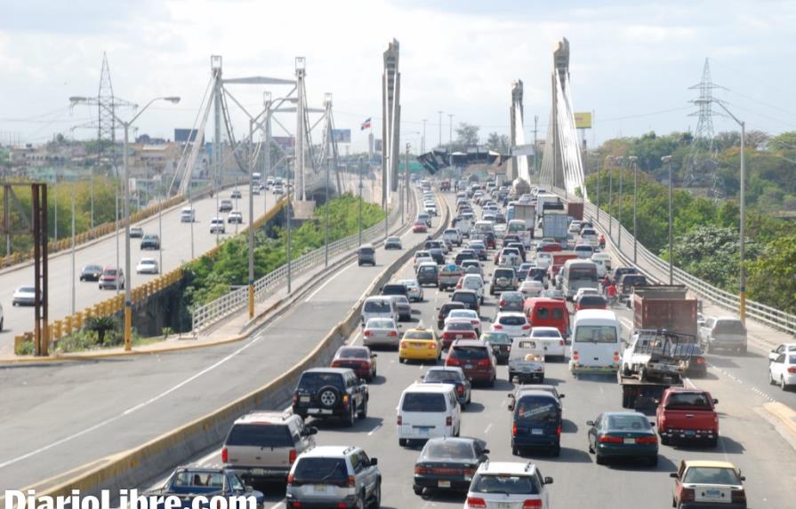 Distrito Nacional recibe de Santo Domingo Norte y Este 208 mil vehículos diarios